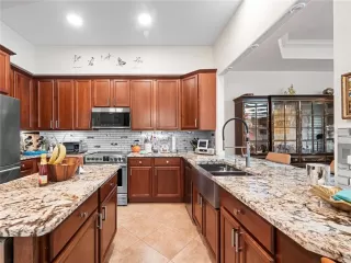 Photo #6: O6374912 Listing 