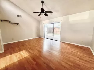 Photo #6: O6375086 Listing 