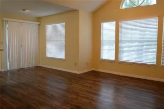 Photo #2: O6375246 Listing 