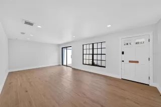 Photo #3: O6375260 Listing