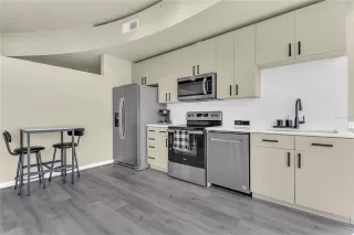 Photo #6: O6375287 Listing 