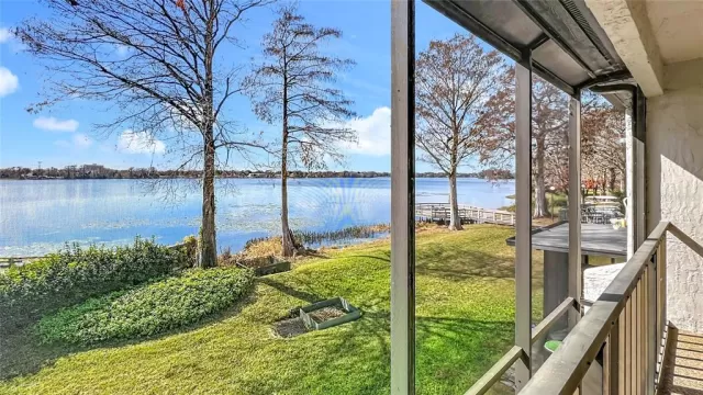 MLS: O6375307 Condo For Sale