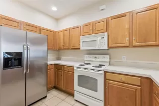 Photo #4: O6375318 Listing