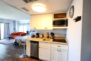 Photo #6: O6375355 Listing 