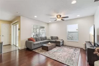 Photo #2: O6375374 Listing 