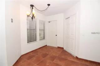 Photo #3: O6375377 Listing 