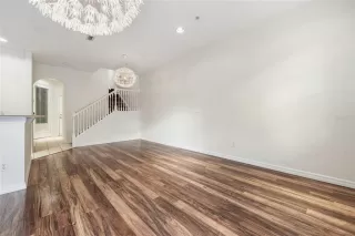 Photo #6: O6375396 Listing