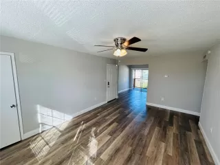 Photo #3: O6375518 Listing