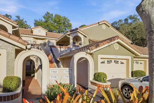 MLS: O6375535 Condo For Sale