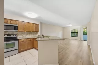 Photo #5: O6375535 Listing