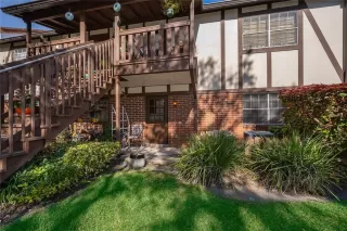 Photo #1: O6375647 Listing