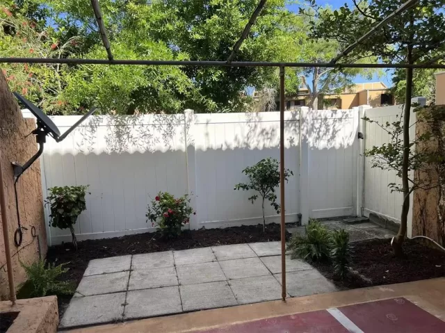 MLS: O6375686 Condo For Sale