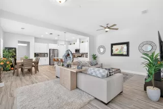 Photo #5: O6375761 Listing