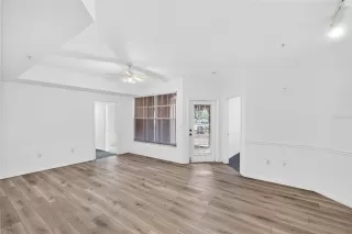 Photo #4: O6375827 Listing