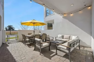 Photo #1: O6375843 Listing 