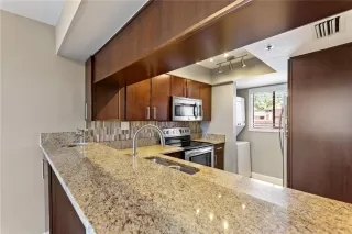 Photo #3: O6375913 Listing