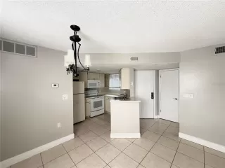 Photo #4: O6375938 Listing 