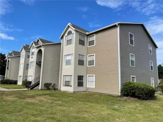 Photo #1: O6376055 Listing