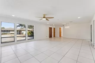 Photo #4: O6376113 Listing 