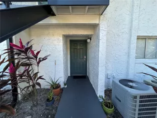 Photo #1: O6376206 Listing