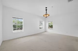 Photo #4: O6376218 Listing