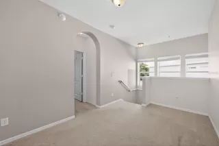 Photo #5: O6376218 Listing