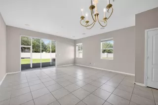 Photo #6: O6376218 Listing