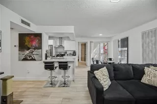 Photo #3: O6376229 Listing 