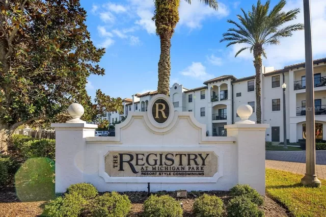 MLS: O6376306 Condo For Sale