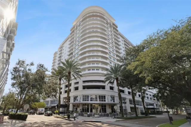 MLS: O6376320 Condo For Sale