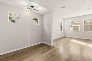 Photo #5: O6376381 Listing 