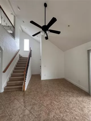 Photo #2: O6376406 Listing