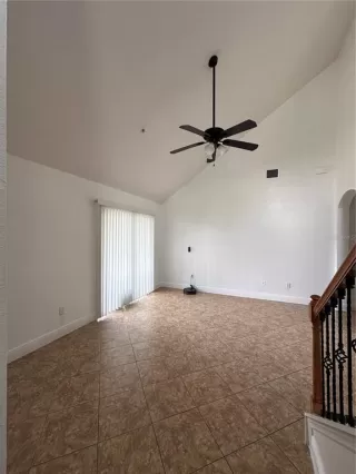 Photo #3: O6376406 Listing