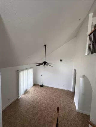 Photo #5: O6376406 Listing