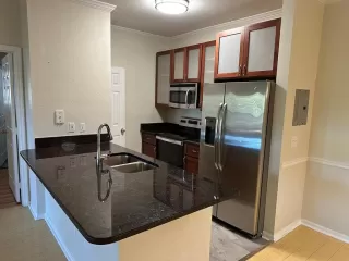 Photo #2: O6376460 Listing