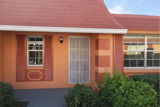 MLS: O6376651 Condo For Sale