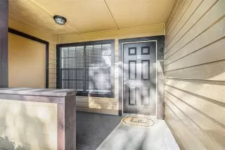 Photo #1: O6376670 Listing