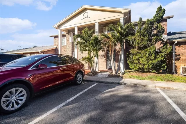 MLS: O6376682 Condo For Sale