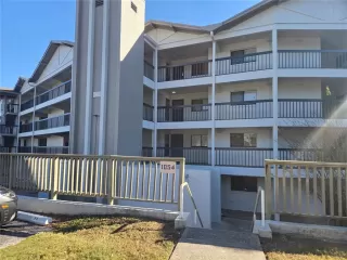 Photo #1: O6376699 Listing