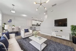 Photo #1: O6376782 Listing