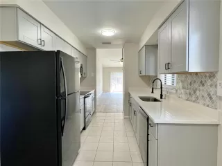 Photo #5: O6376797 Listing 