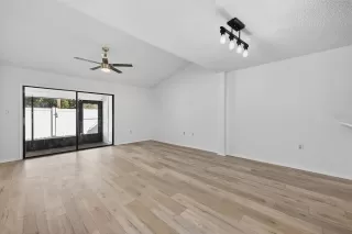 Photo #3: O6376862 Listing