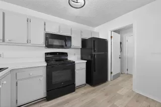 Photo #6: O6376862 Listing