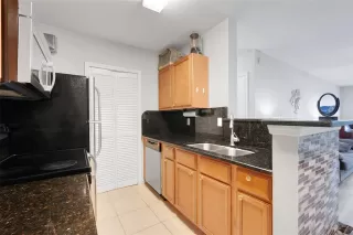 Photo #6: O6376885 Listing 