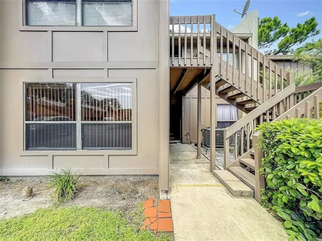 MLS: O6376902 Condo For Sale