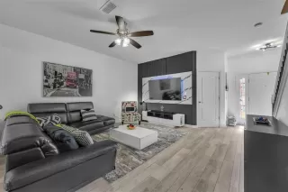 Photo #4: O6376925 Listing 