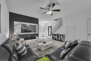 Photo #5: O6376925 Listing 