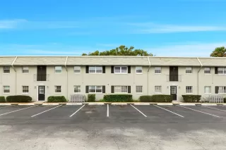 Photo #5: O6376996 Listing