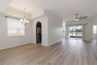 Photo #4: O6377140 Listing