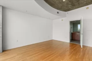 Photo #6: O6377142 Listing 